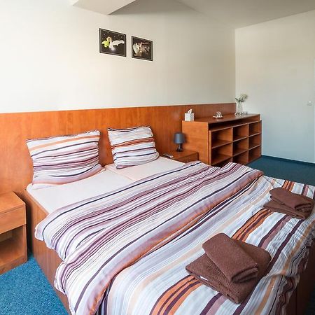 Cerny Andel Otel Most Dış mekan fotoğraf